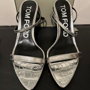 TOM FORD